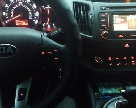 Белый Киа Sportage, объемом двигателя 2.36 л и пробегом 131 тыс. км за 14000 $, фото 13 на Automoto.ua