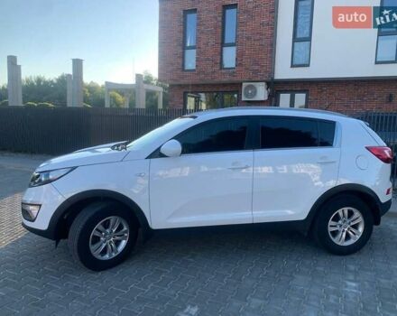 Белый Киа Sportage, объемом двигателя 1.69 л и пробегом 205 тыс. км за 11500 $, фото 2 на Automoto.ua