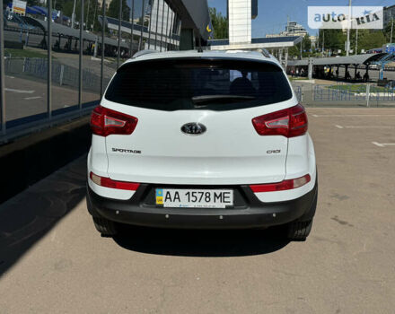 Белый Киа Sportage, объемом двигателя 1.7 л и пробегом 170 тыс. км за 12900 $, фото 6 на Automoto.ua