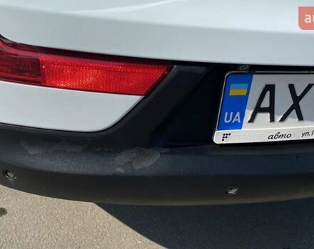 Белый Киа Sportage, объемом двигателя 2 л и пробегом 129 тыс. км за 15000 $, фото 4 на Automoto.ua