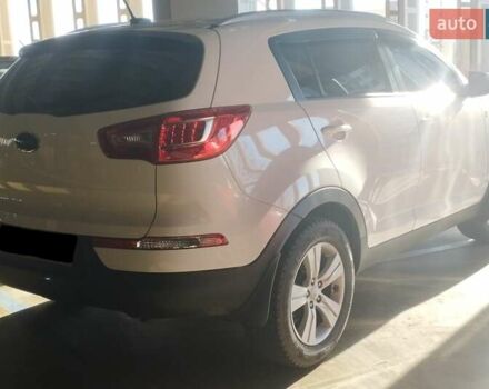 Белый Киа Sportage, объемом двигателя 2.36 л и пробегом 131 тыс. км за 14000 $, фото 5 на Automoto.ua