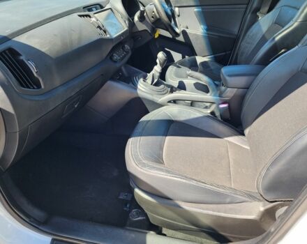 Белый Киа Sportage, объемом двигателя 1.7 л и пробегом 149 тыс. км за 4282 $, фото 19 на Automoto.ua