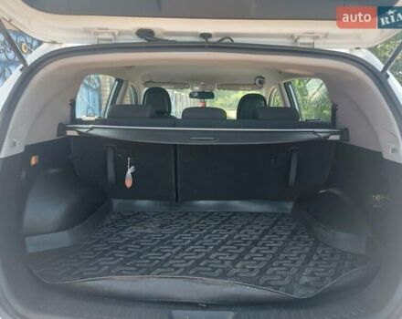 Белый Киа Sportage, объемом двигателя 2 л и пробегом 149 тыс. км за 13700 $, фото 13 на Automoto.ua