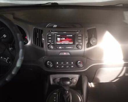 Белый Киа Sportage, объемом двигателя 2.36 л и пробегом 131 тыс. км за 14000 $, фото 12 на Automoto.ua