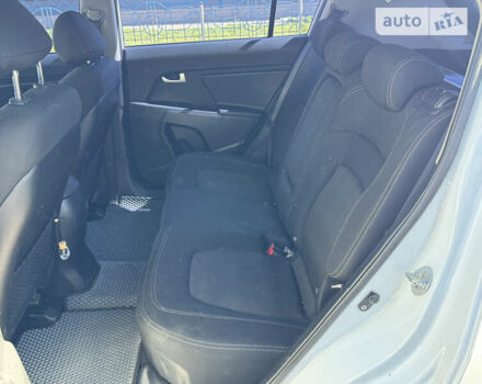 Белый Киа Sportage, объемом двигателя 1.7 л и пробегом 170 тыс. км за 12490 $, фото 18 на Automoto.ua