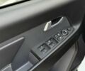 Білий Кіа Sportage, об'ємом двигуна 2 л та пробігом 161 тис. км за 10900 $, фото 13 на Automoto.ua