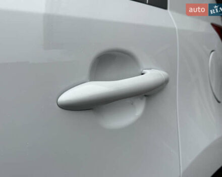 Білий Кіа Sportage, об'ємом двигуна 1.7 л та пробігом 98 тис. км за 13950 $, фото 30 на Automoto.ua