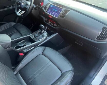 Белый Киа Sportage, объемом двигателя 2 л и пробегом 170 тыс. км за 13500 $, фото 15 на Automoto.ua