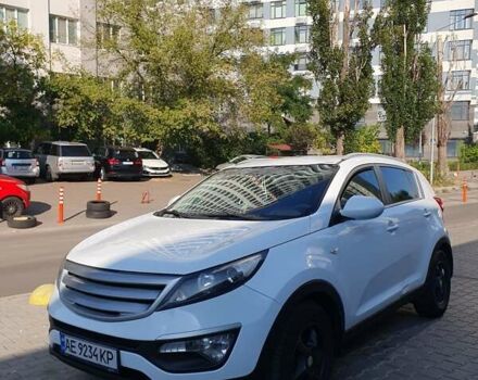 Белый Киа Sportage, объемом двигателя 2 л и пробегом 198 тыс. км за 10500 $, фото 2 на Automoto.ua
