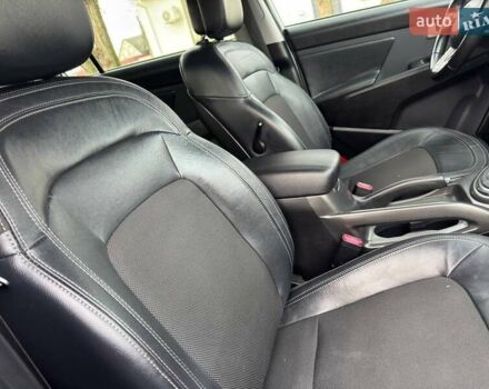 Білий Кіа Sportage, об'ємом двигуна 1.69 л та пробігом 194 тис. км за 10995 $, фото 38 на Automoto.ua