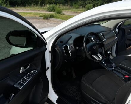 Белый Киа Sportage, объемом двигателя 2 л и пробегом 201 тыс. км за 9000 $, фото 16 на Automoto.ua