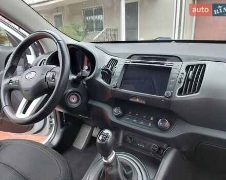 Белый Киа Sportage, объемом двигателя 1.69 л и пробегом 170 тыс. км за 11999 $, фото 18 на Automoto.ua