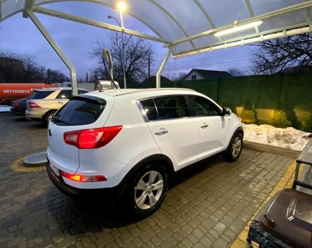 Белый Киа Sportage, объемом двигателя 2 л и пробегом 99 тыс. км за 13500 $, фото 2 на Automoto.ua