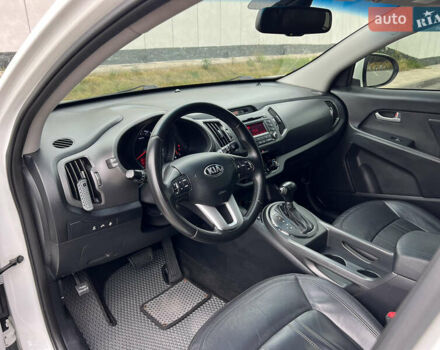 Белый Киа Sportage, объемом двигателя 2 л и пробегом 170 тыс. км за 15300 $, фото 26 на Automoto.ua