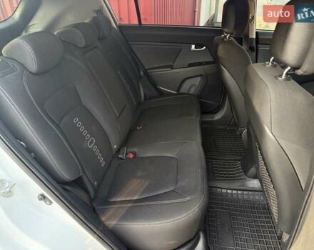 Белый Киа Sportage, объемом двигателя 2 л и пробегом 161 тыс. км за 10900 $, фото 38 на Automoto.ua