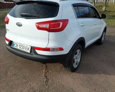 Білий Кіа Sportage, об'ємом двигуна 2 л та пробігом 171 тис. км за 12000 $, фото 1 на Automoto.ua