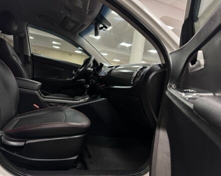 Белый Киа Sportage, объемом двигателя 2.4 л и пробегом 118 тыс. км за 11500 $, фото 9 на Automoto.ua