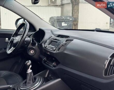 Білий Кіа Sportage, об'ємом двигуна 1.69 л та пробігом 194 тис. км за 10995 $, фото 35 на Automoto.ua