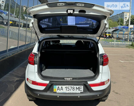 Белый Киа Sportage, объемом двигателя 1.7 л и пробегом 170 тыс. км за 12490 $, фото 7 на Automoto.ua