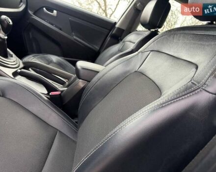 Білий Кіа Sportage, об'ємом двигуна 1.69 л та пробігом 194 тис. км за 10995 $, фото 23 на Automoto.ua