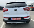 Білий Кіа Sportage, об'ємом двигуна 2 л та пробігом 262 тис. км за 13200 $, фото 16 на Automoto.ua