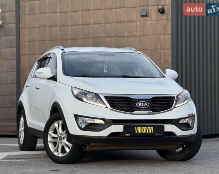 Белый Киа Sportage, объемом двигателя 2 л и пробегом 161 тыс. км за 10900 $, фото 5 на Automoto.ua
