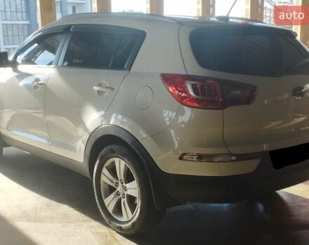 Белый Киа Sportage, объемом двигателя 2.36 л и пробегом 131 тыс. км за 14000 $, фото 4 на Automoto.ua