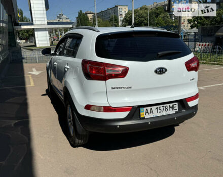 Белый Киа Sportage, объемом двигателя 1.7 л и пробегом 170 тыс. км за 12490 $, фото 8 на Automoto.ua
