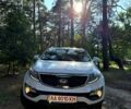 Білий Кіа Sportage, об'ємом двигуна 2 л та пробігом 82 тис. км за 15500 $, фото 3 на Automoto.ua