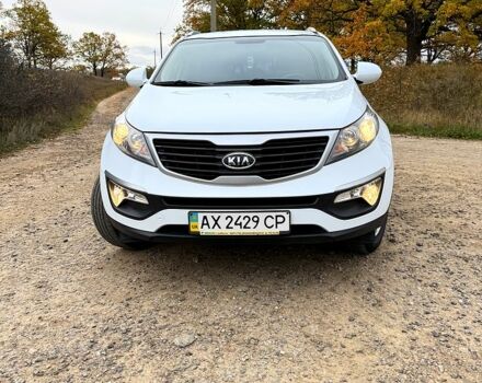 Білий Кіа Sportage, об'ємом двигуна 2 л та пробігом 53 тис. км за 13800 $, фото 2 на Automoto.ua