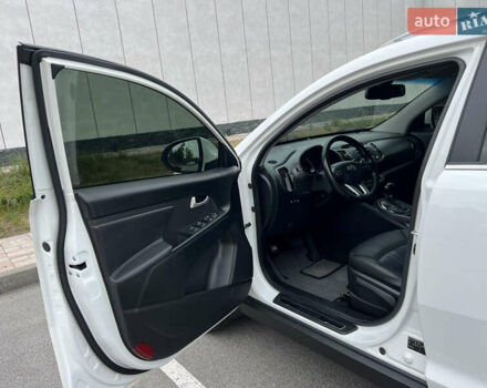 Белый Киа Sportage, объемом двигателя 2 л и пробегом 170 тыс. км за 15300 $, фото 25 на Automoto.ua