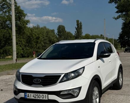 Белый Киа Sportage, объемом двигателя 2 л и пробегом 201 тыс. км за 9000 $, фото 2 на Automoto.ua