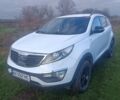Білий Кіа Sportage, об'ємом двигуна 2 л та пробігом 173 тис. км за 11000 $, фото 1 на Automoto.ua
