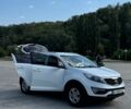 Белый Киа Sportage, объемом двигателя 2 л и пробегом 201 тыс. км за 9000 $, фото 10 на Automoto.ua