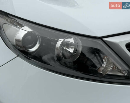 Білий Кіа Sportage, об'ємом двигуна 1.7 л та пробігом 98 тис. км за 13950 $, фото 17 на Automoto.ua
