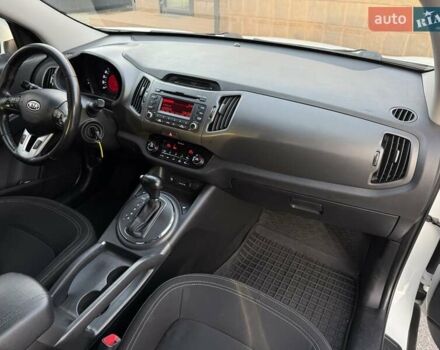 Белый Киа Sportage, объемом двигателя 2 л и пробегом 161 тыс. км за 10900 $, фото 34 на Automoto.ua