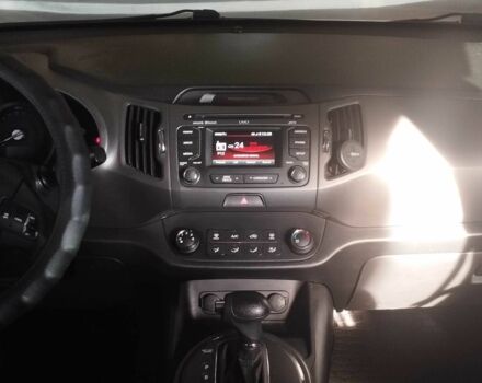 Белый Киа Sportage, объемом двигателя 2.36 л и пробегом 131 тыс. км за 14000 $, фото 18 на Automoto.ua