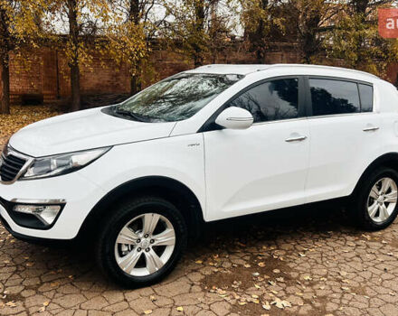 Белый Киа Sportage, объемом двигателя 2 л и пробегом 127 тыс. км за 11900 $, фото 1 на Automoto.ua