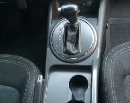 Білий Кіа Sportage, об'ємом двигуна 2 л та пробігом 198 тис. км за 12900 $, фото 20 на Automoto.ua
