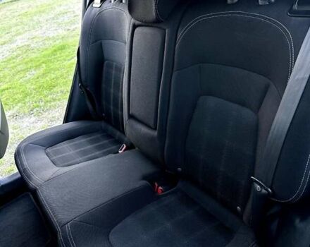 Белый Киа Sportage, объемом двигателя 1.69 л и пробегом 222 тыс. км за 12000 $, фото 4 на Automoto.ua