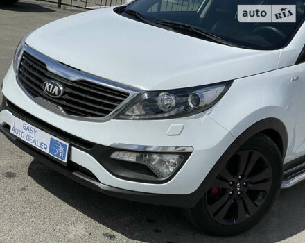 Белый Киа Sportage, объемом двигателя 2 л и пробегом 191 тыс. км за 16490 $, фото 7 на Automoto.ua