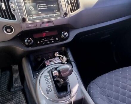 Белый Киа Sportage, объемом двигателя 2 л и пробегом 198 тыс. км за 14200 $, фото 7 на Automoto.ua