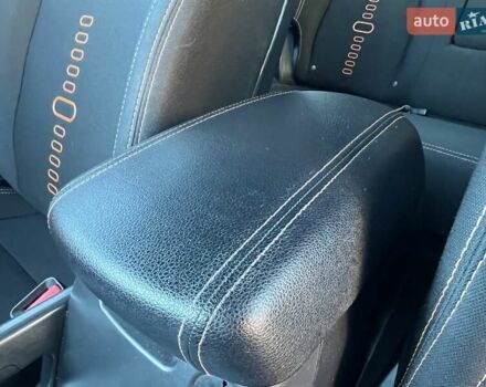 Білий Кіа Sportage, об'ємом двигуна 2 л та пробігом 223 тис. км за 14950 $, фото 82 на Automoto.ua