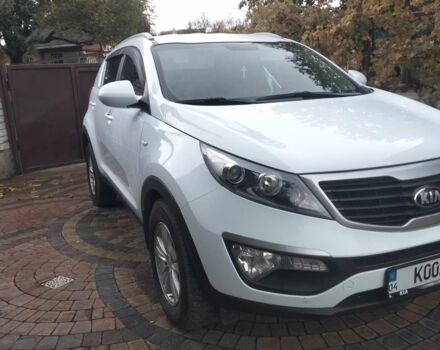 Кіа Sportage 2013 у Дніпро (Дніпропетровську) на Automoto.ua Білий Кіа Sportage, об'ємом двигуна 0 л та пробігом 190 тис. км за 12300 $, фото 2 на Automoto.ua