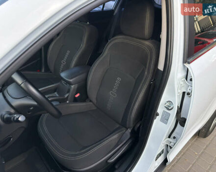Киа Sportage 2013 в Одессе на Automoto.ua Белый Киа Sportage, объемом двигателя 2 л и пробегом 143 тыс. км за 12999 $, фото 7 на Automoto.ua