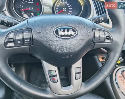 Белый Киа Sportage, объемом двигателя 0 л и пробегом 195 тыс. км за 15300 $, фото 11 на Automoto.ua