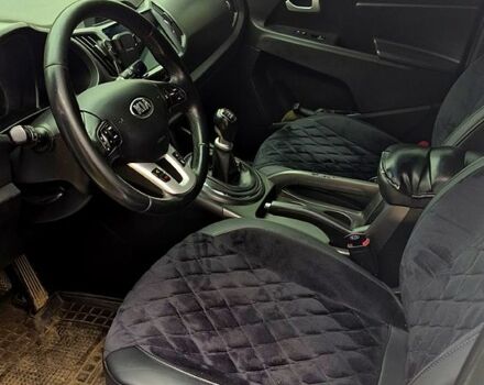 Киа Sportage 2013 в Харькове на Automoto.ua Белый Киа Sportage, объемом двигателя 1.7 л и пробегом 190 тыс. км за 12500 $, фото 5 на Automoto.ua