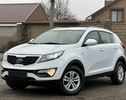 Білий Кіа Sportage, об'ємом двигуна 2 л та пробігом 121 тис. км за 12300 $, фото 3 на Automoto.ua