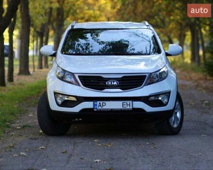 Білий Кіа Sportage, об'ємом двигуна 2 л та пробігом 198 тис. км за 12900 $, фото 4 на Automoto.ua