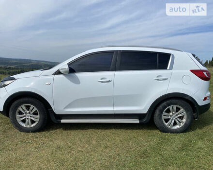 Белый Киа Sportage, объемом двигателя 1.69 л и пробегом 196 тыс. км за 11200 $, фото 5 на Automoto.ua